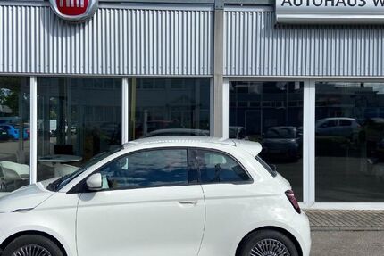 Fiat 500e 10.950 km 24.450 € Asperg 71679