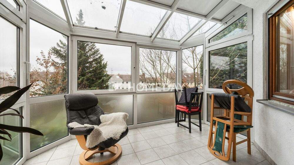 Reihenendhaus mit Garten, 2 Wintergärten, Sauna und Garagen in Heilbronn 5 zimmer