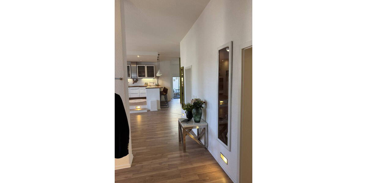 Etagenwohnung Freiberg am Neckar Heutingsheim - 4 Zimmer, 165 m&sup2;, 665.000&euro; | Angebot:26791663