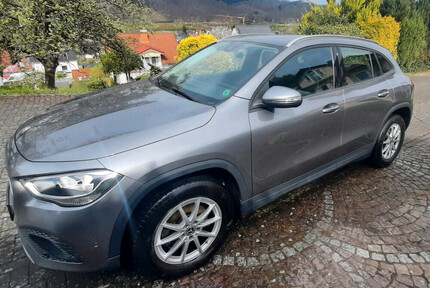 Mercedes GLA 200