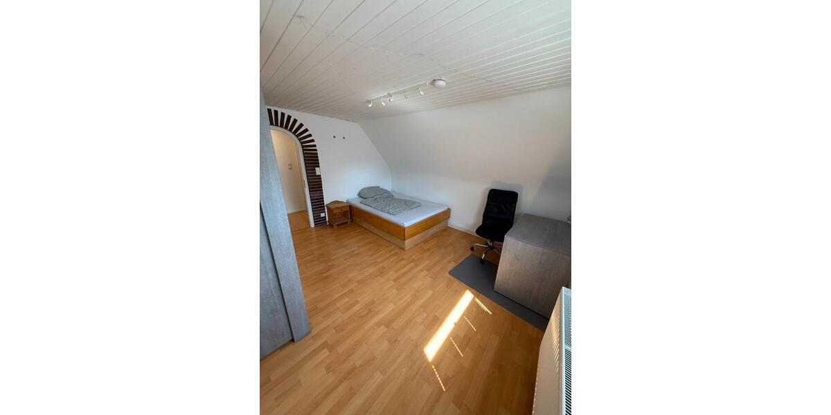 Etagenwohnung Mosbach - 5 Zimmer, 120 m&sup2;, 1.250&euro; | Angebot:26268869