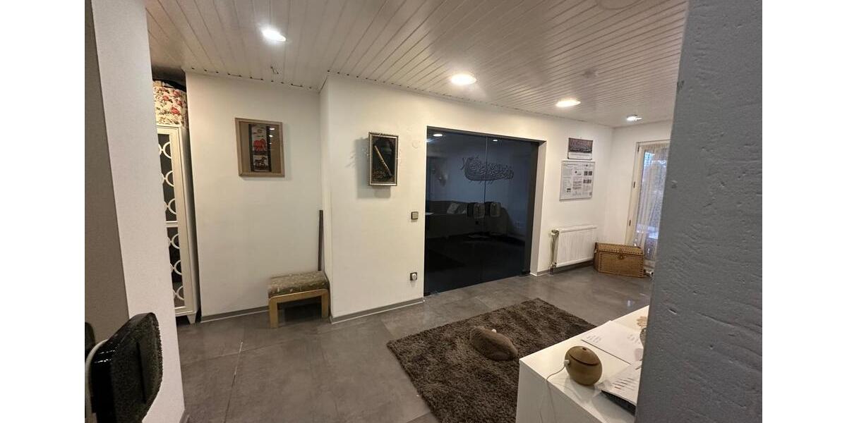 Einfamilienhaus Sinsheim - 8 Zimmer, 150 m&sup2;, 650.000&euro; | Angebot:26536140