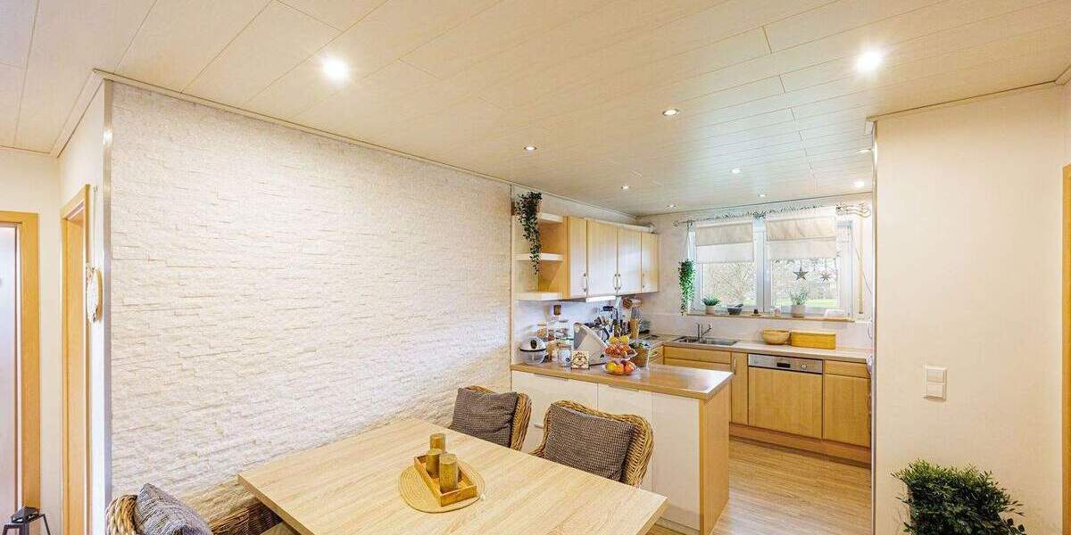 Etagenwohnung Sachsenheim Kleinsachsenheim - 4 Zimmer, 82 m&sup2;, 329.000&euro; | Angebot:24748136