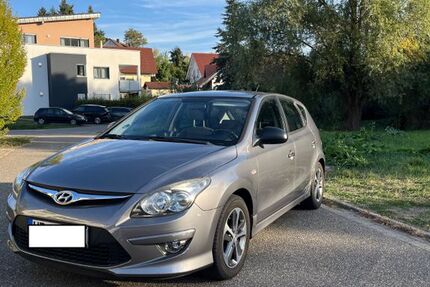 Hyundai i30 125.000 km 4.690 &euro; Neckarbischofsheim 74924