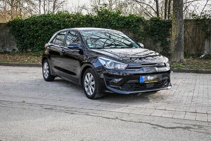 Kia Rio 38.340 km 12.799 &euro; Ludwigsburg 71640
