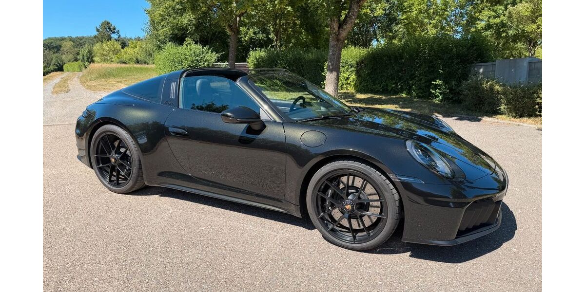 Porsche 992 4.200 km 209.800 &euro; Heilbronn 74072