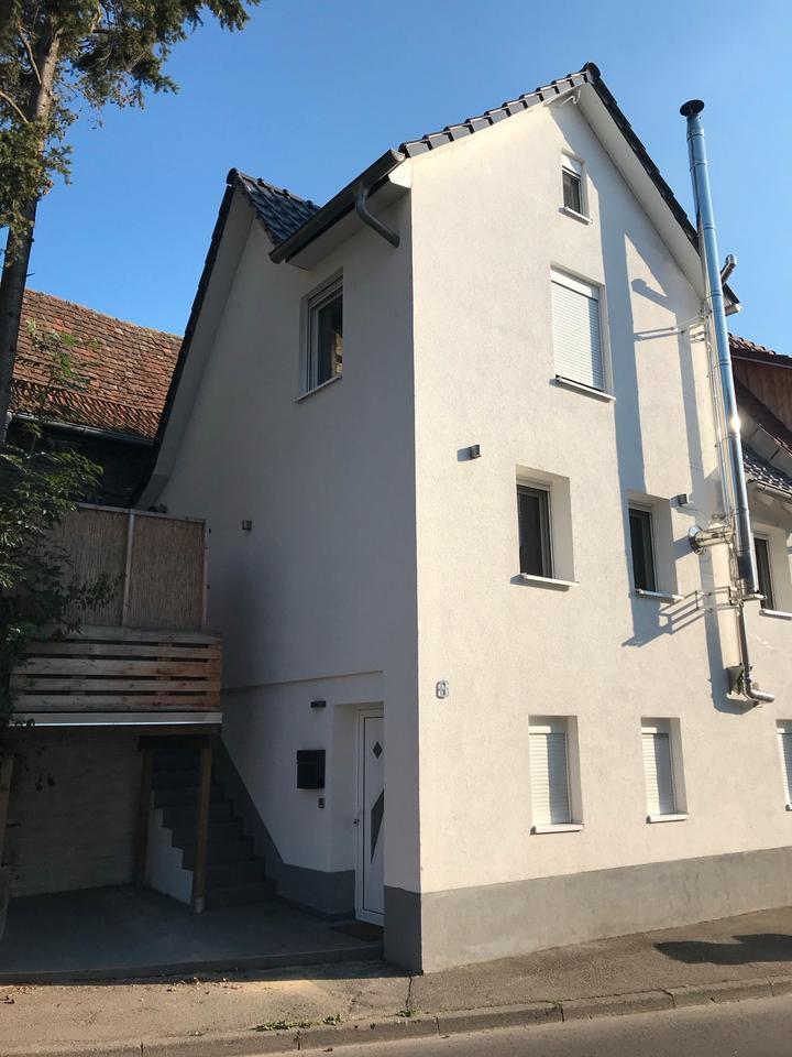 Haus statt Wohnung mit Einbauküche, Kamin, Klimaanlage Smart-Home