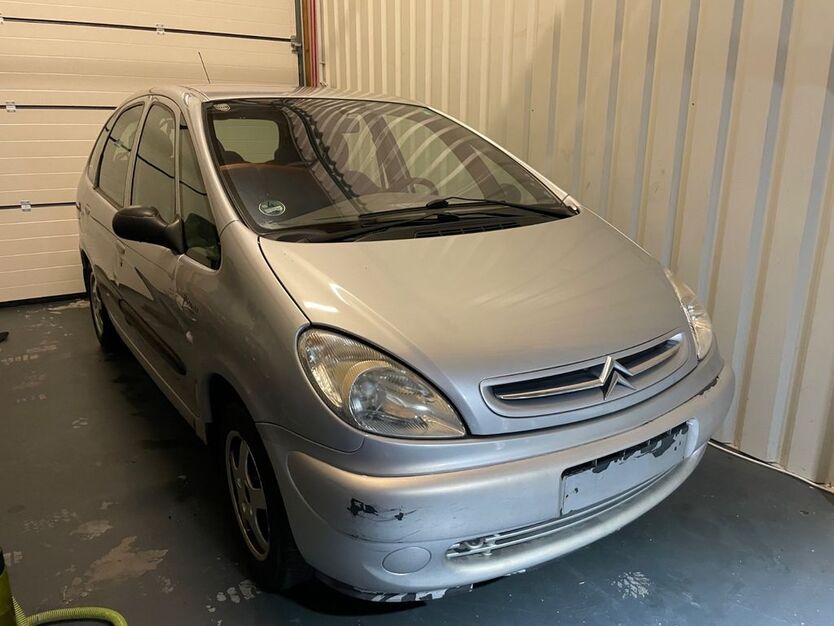 Citroen Xsara Picasso 223.549 km 999 € Eppingen 75031