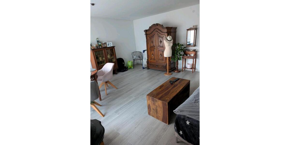 Erdgeschoßwohnung Sachsenheim - 3 Zimmer, 80 m&sup2;, 255.000&euro; | Angebot:26024339