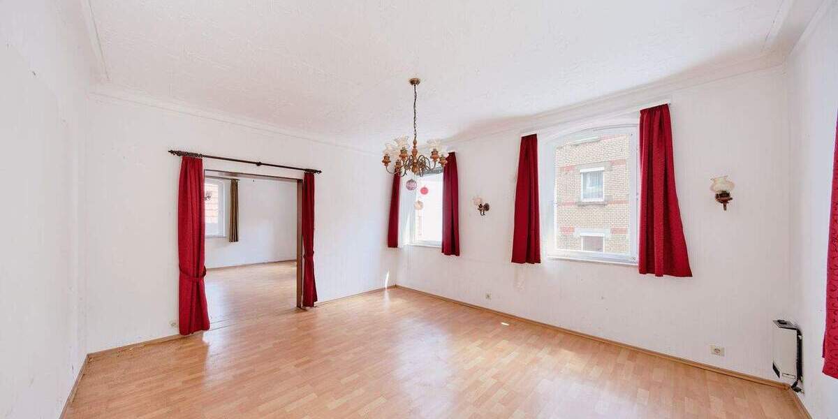 Mehrfamilienhaus, Wohnhaus Backnang - 9 Zimmer, 233 m&sup2;, 550.000&euro; | Angebot:25696179