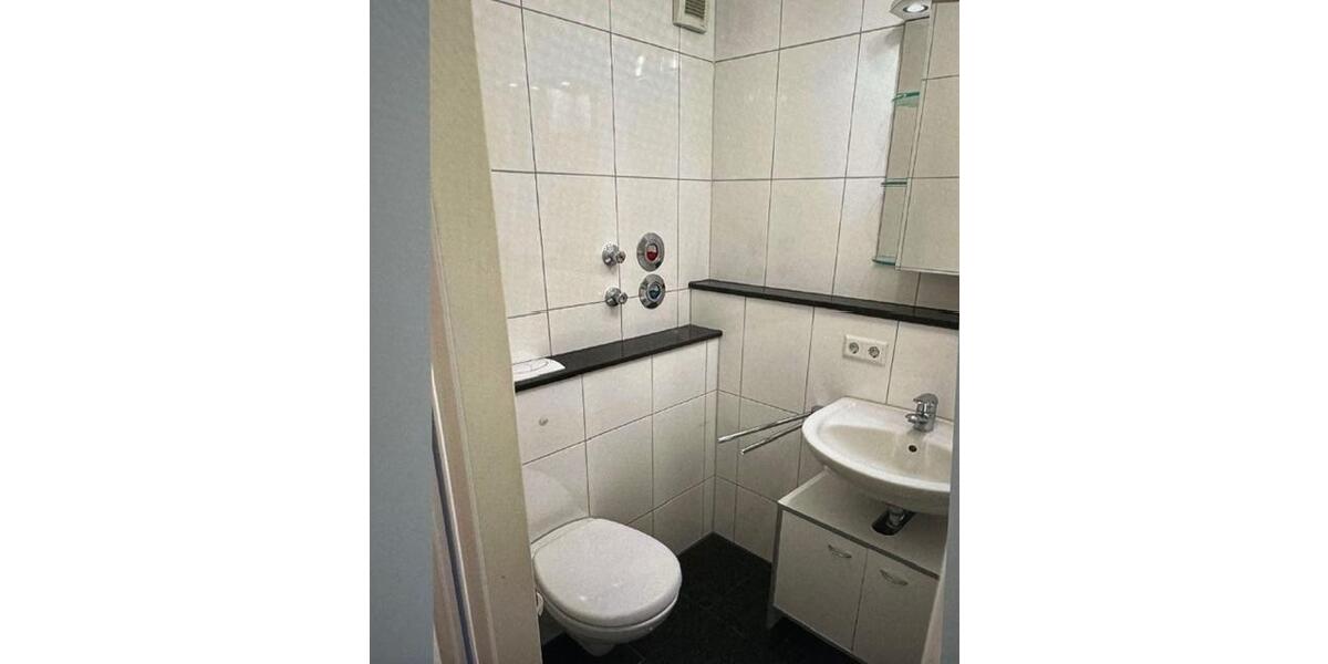 Etagenwohnung Ludwigsburg Hoheneck - 2.5 Zimmer, 53 m&sup2;, 190.000&euro; | Angebot:27091356