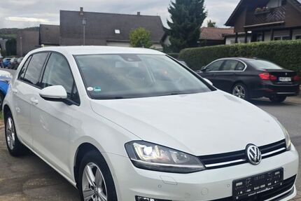 VW Golf 136.000 km 9.999 &euro; Gundelsheim 74831