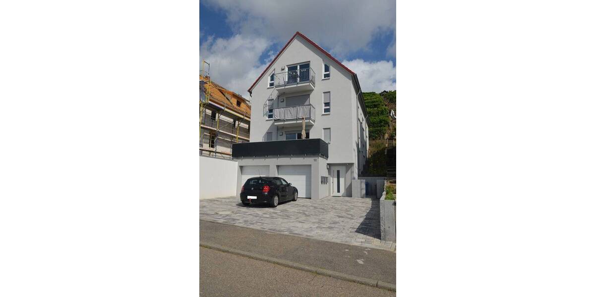 Etagenwohnung Lauffen am Neckar - 3 Zimmer, 93 m&sup2;, 1.300&euro; | Angebot:26803704