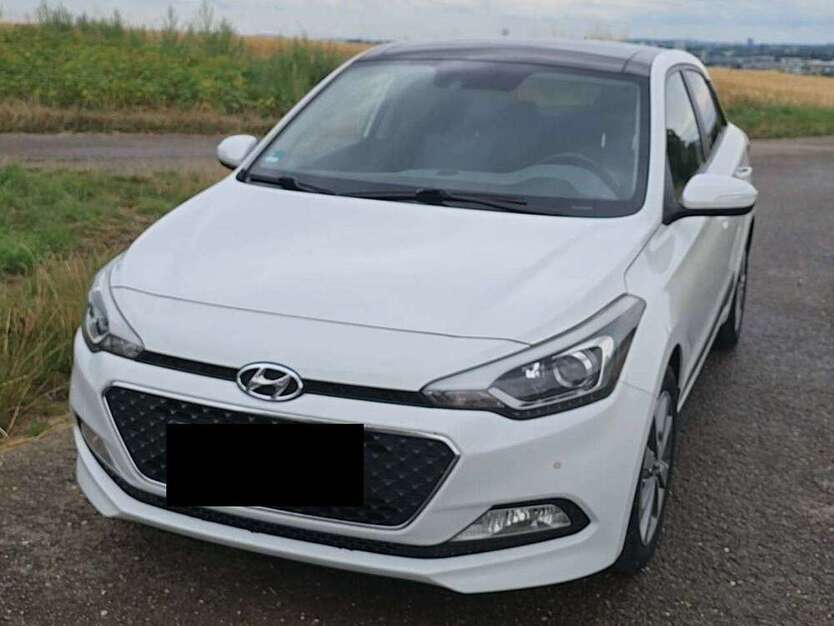 i20