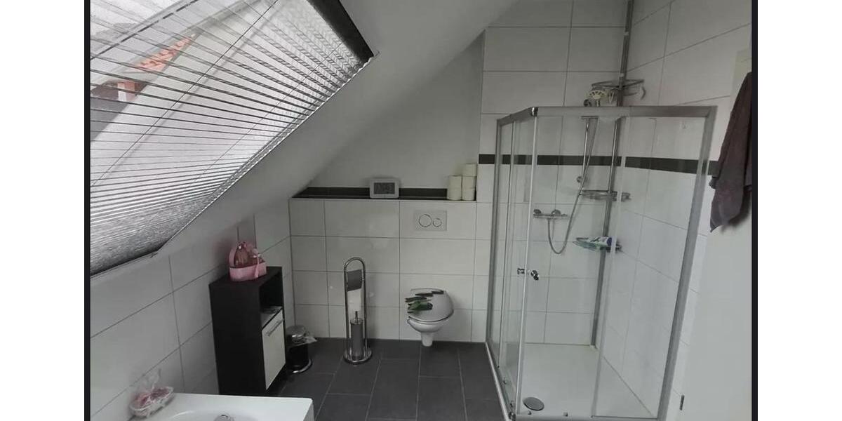 Dachgeschoßwohnung Bad Rappenau - 4 Zimmer, 125 m&sup2;, 1.300&euro; | Angebot:26416215