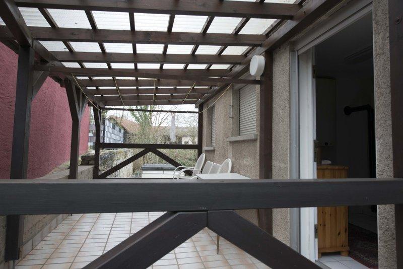 Einfamilienhaus Gundelsheim - 6 Zimmer, 130 m&sup2;, 320.000&euro; | Angebot:26763005