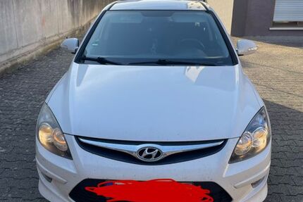 Hyundai i30 166.000 km 2.500 &euro; Kirchardt 74912