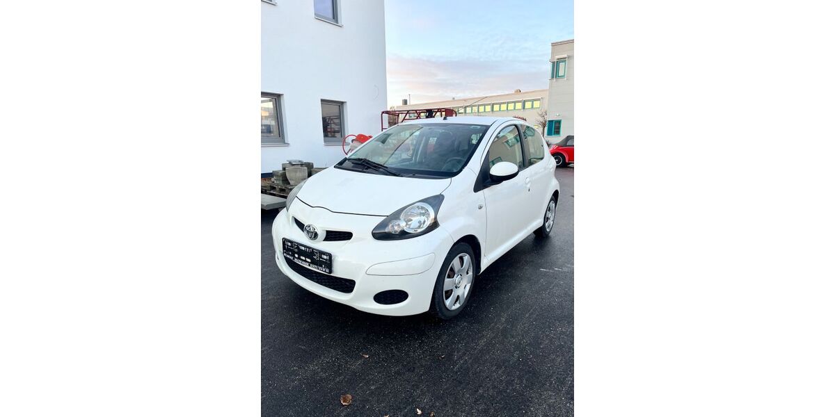 Toyota Aygo (X) 95.600 km 2.900 € Neuenstein 74632