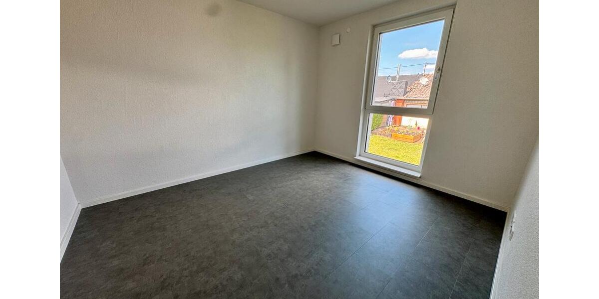 Erdgeschoßwohnung Sulzfeld - 4 Zimmer, 110 m&sup2;, 1.350&euro; | Angebot:24514652