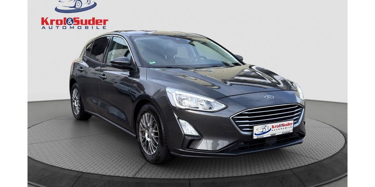 Ford Focus 30.000 km 14.580 &euro; Ludwigsburg 71636