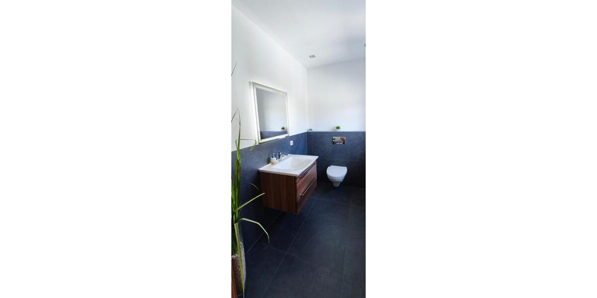 Einfamilienhaus Neuenstadt am Kocher - 8 Zimmer, 215 m&sup2;, 749.000&euro; | Angebot:27126039