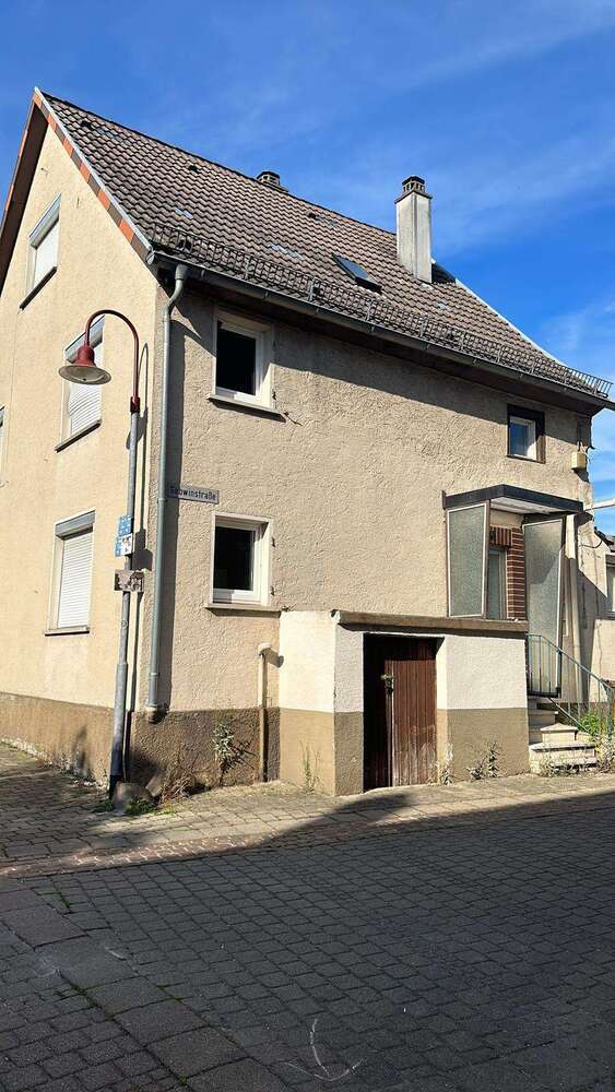 Haus zum Kaufen in Heilbronn-Neckargartach 690.000 € 524 m²