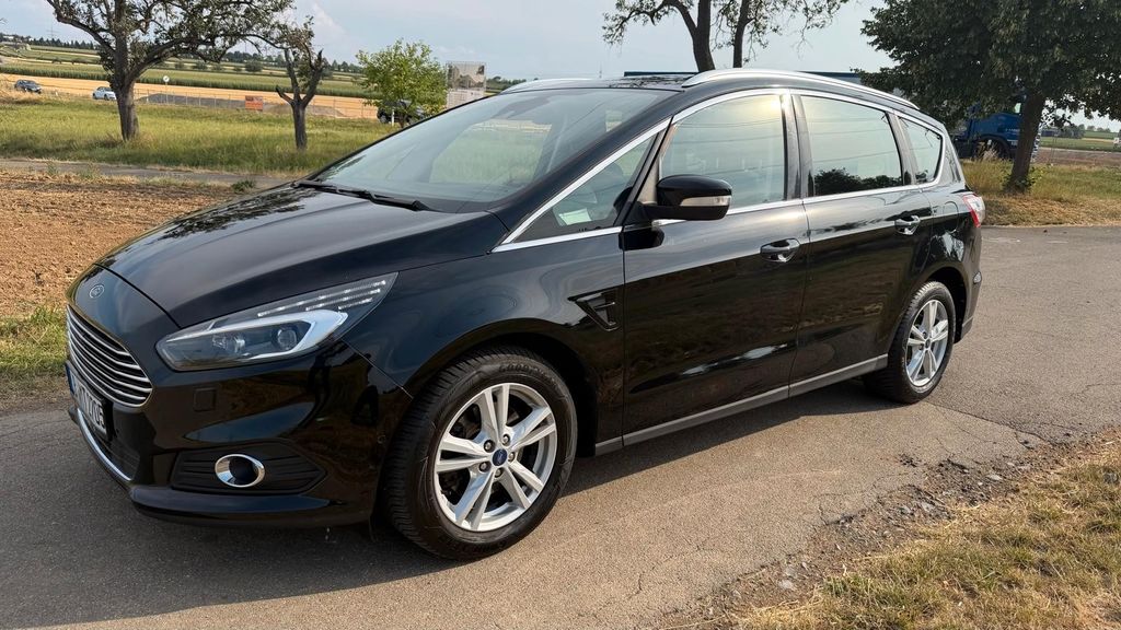 Ford S-Max 134.000 km 15.400 &euro; Asperg 71679