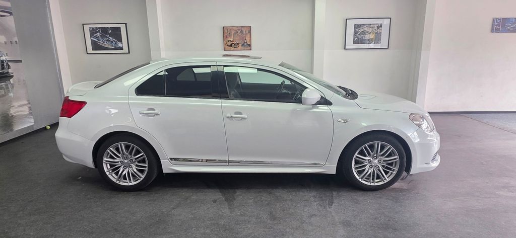 Suzuki Kizashi 114.000 km 7.900 &euro; Asperg/Ludwigsburg bei Stuttgart 71679