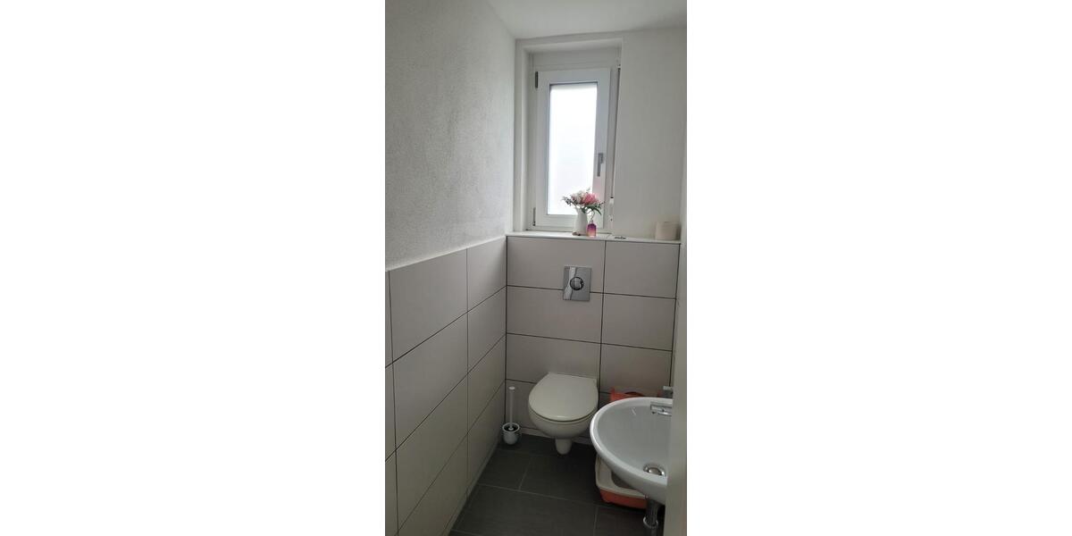 Maisonettenwohnung Sachsenheim - 4 Zimmer, 142 m&sup2;, 1.300&euro; | Angebot:26124261