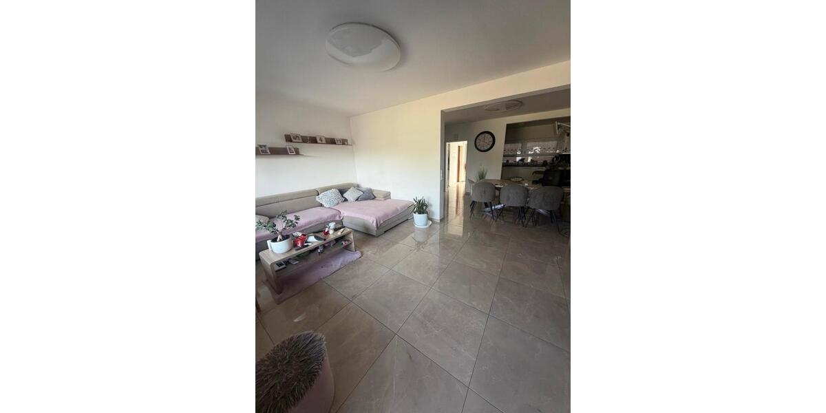 Reihenhaus Bad Friedrichshall - 5 Zimmer, 110 m&sup2;, 2.150&euro; | Angebot:27619020