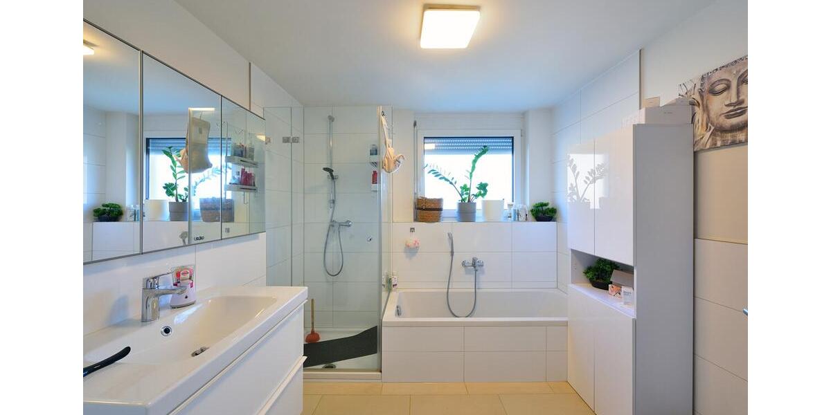 Reihenhaus Markgröningen - 5 Zimmer, 133 m&sup2;, 1.700&euro; | Angebot:25632777