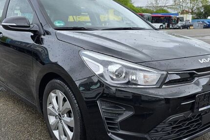 Kia Rio 91.800 km 11.250 € Neuenstein 74632