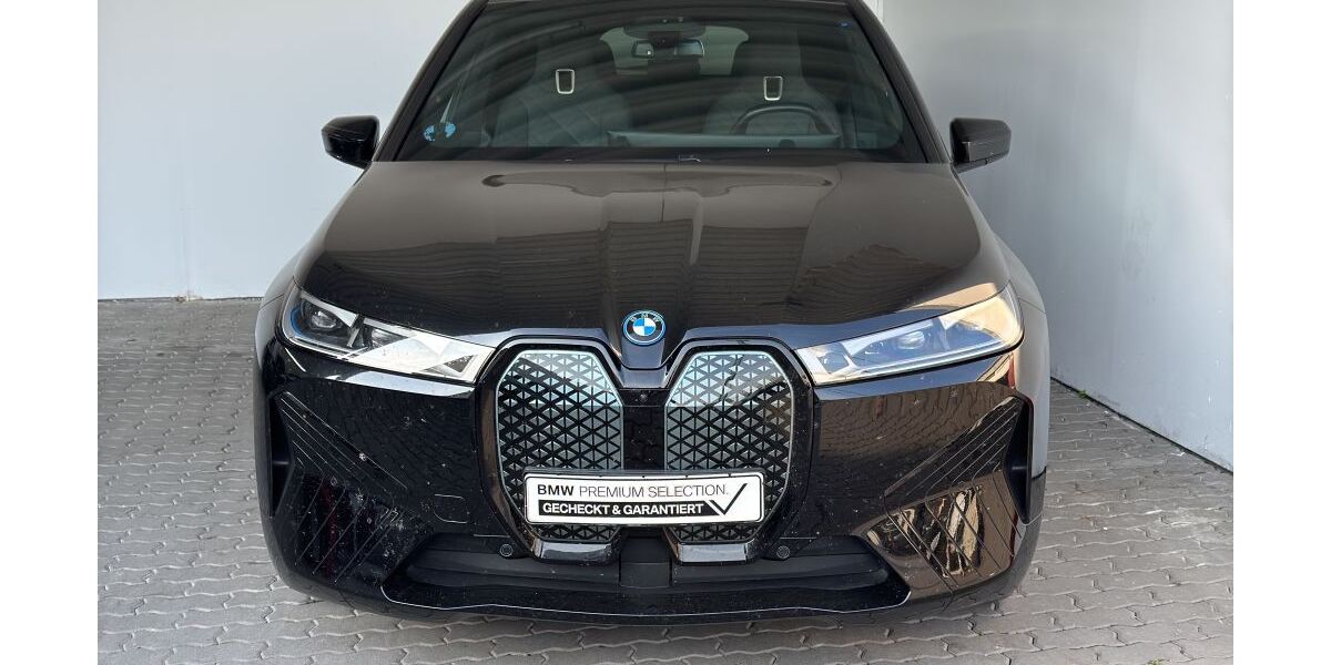 BMW iX 20.400 km 63.949 € Heilbronn 74076