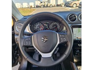 Suzuki Vitara Vollhybrid 1.5 Hybrid Allgrip AGS Comfort+ 4.000 km 29.990 &euro; Obrigheim-Asbach 74847