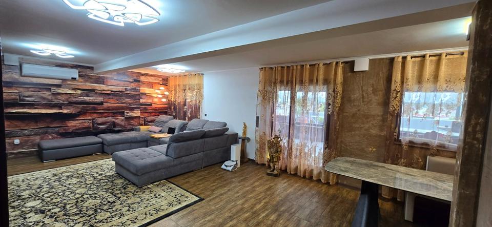 Einfamilienhaus Leingarten - 6 Zimmer, 458 m&sup2;, 890.000&euro; | Angebot:26777174