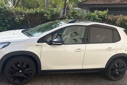 Peugeot 2008 109.000 km 9.500 &euro; Heilbronn 74074