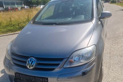 VW Golf 214.000 km 2.200 &euro; Langenbrettach 74243