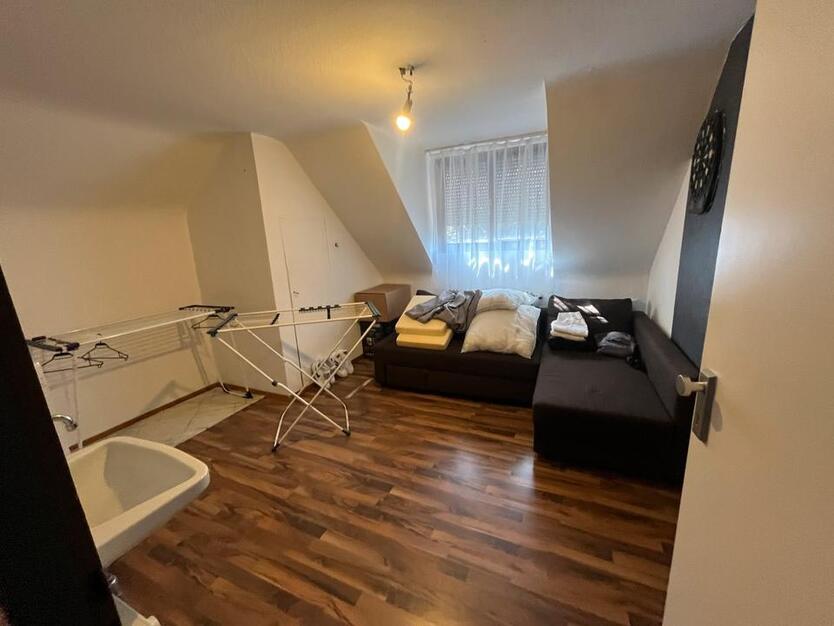 3-Zimmer-Wohnung mit 4. Zimmer im DG, 2 Balkone & Garage