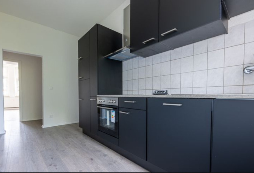 Erstbezug Kernsanierte 2-Zimmer-Wohnung mit Balkon & EBK in Heilb