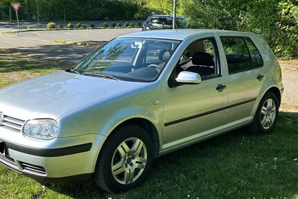 VW Golf 230.000 km 950 &euro; Heilbronn 74080