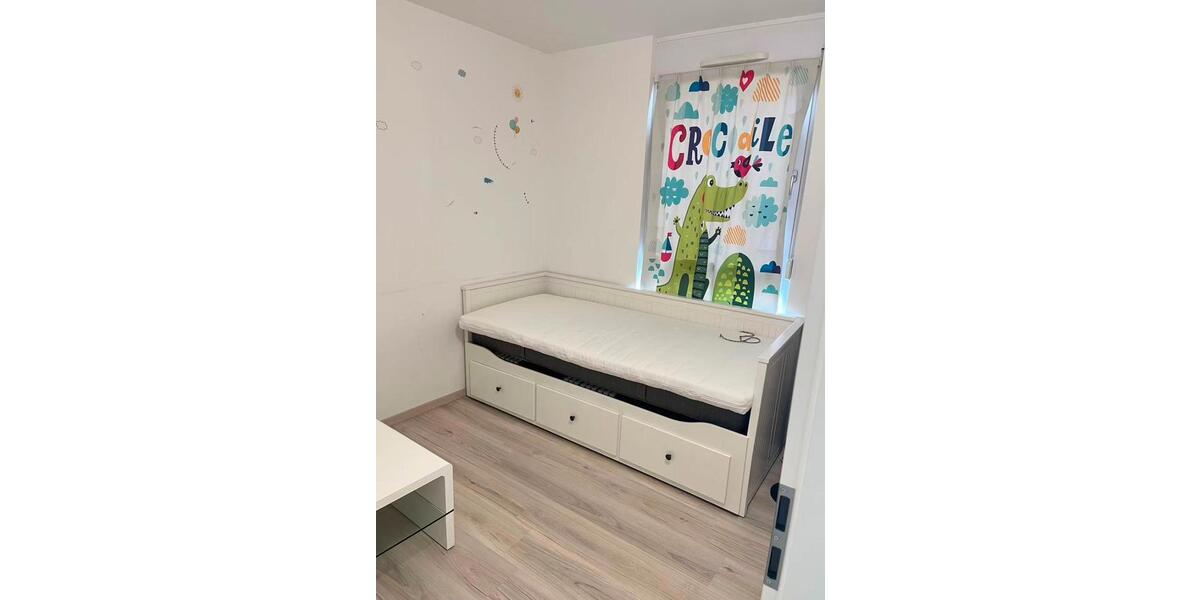 Reihenhaus Schwaigern - 6 Zimmer, 139 m&sup2;, 540.000&euro; | Angebot:26870763