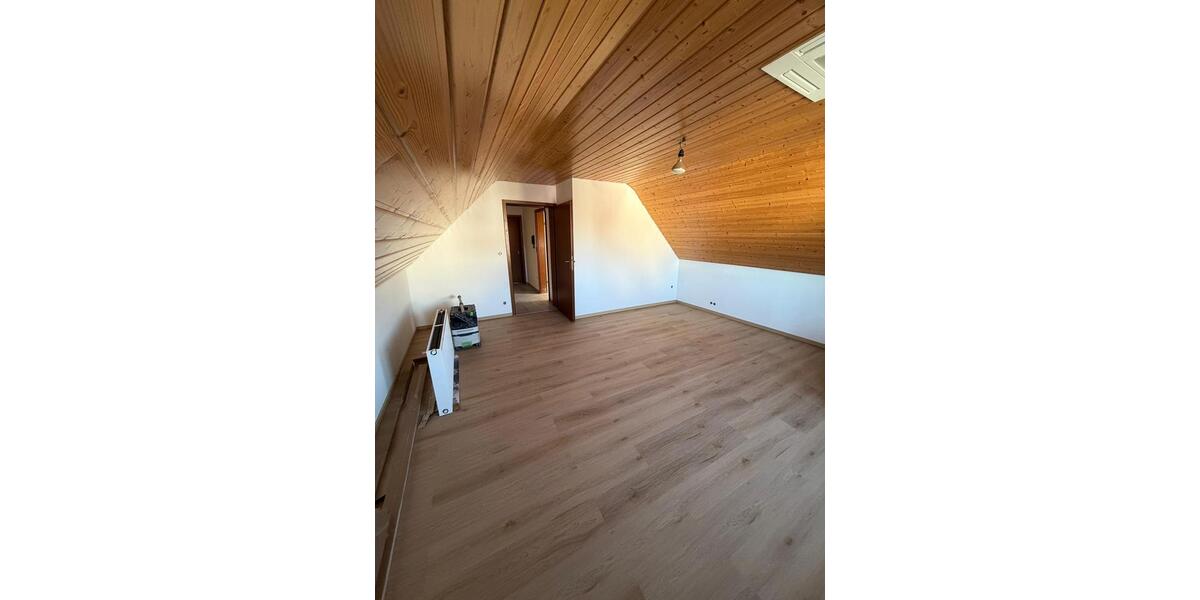 Dachgeschoßwohnung Bad Rappenau - 2 Zimmer, 45 m&sup2;, 550&euro; | Angebot:26384419