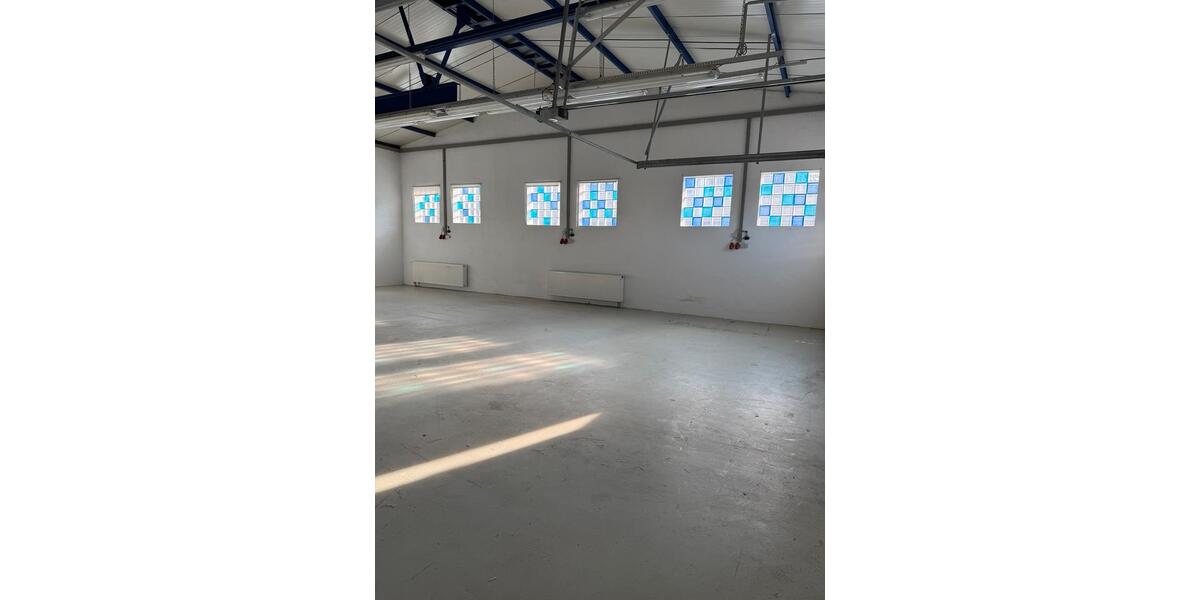 Mehrzweckhalle mit Büro in Heilbronn Sontheim - 114qm - ab sofort zimmer