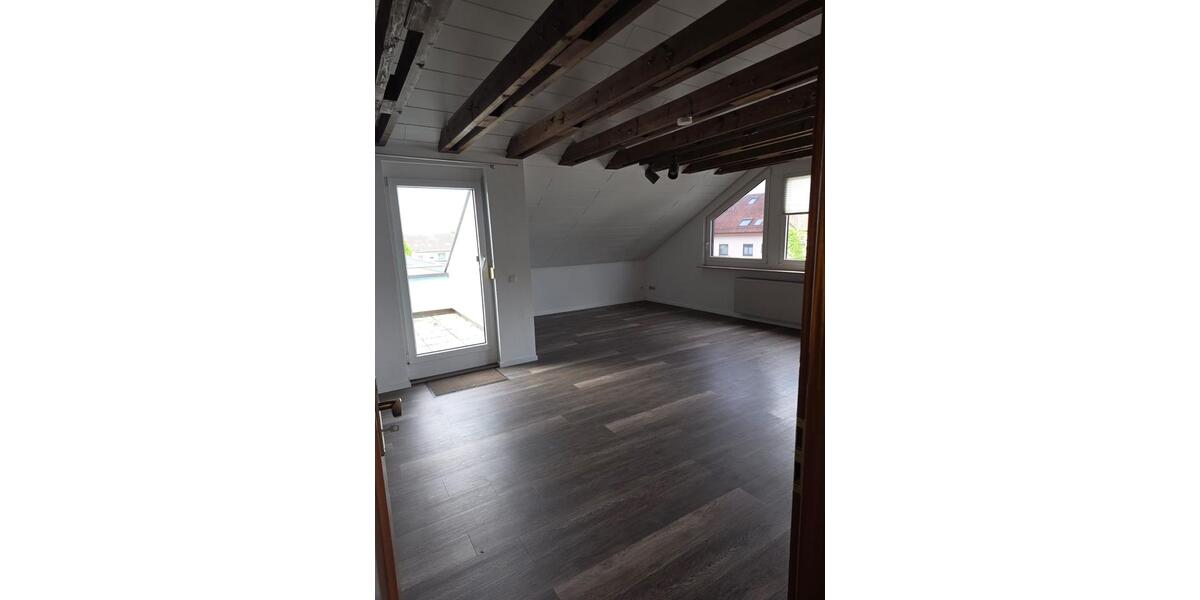 Dachgeschoßwohnung Bad Rappenau - 3 Zimmer, 107 m&sup2;, 1.150&euro; | Angebot:26619119