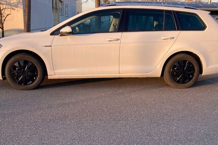 VW Golf 111.800 km 11.100 &euro; Marbach 71672