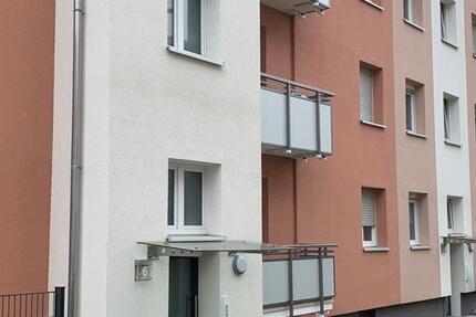 Frisch für Sie saniert – 3 Zimmer Wohnung mit Balkon!<br>