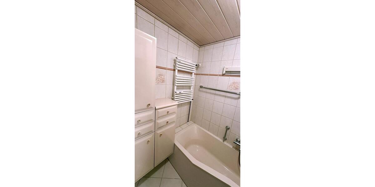 Etagenwohnung Ludwigsburg Hoheneck - 3 Zimmer, 76 m&sup2;, 259.000&euro; | Angebot:26900878