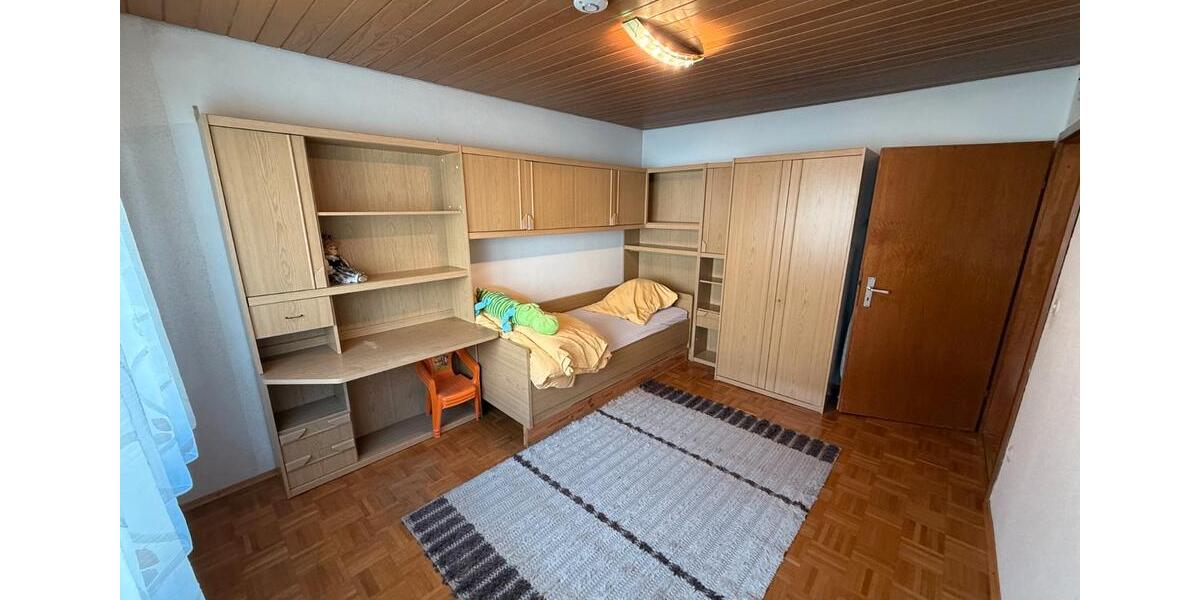 Einfamilienhaus Wüstenrot - 12 Zimmer, 131 m&sup2;, 1.500&euro; | Angebot:26122485
