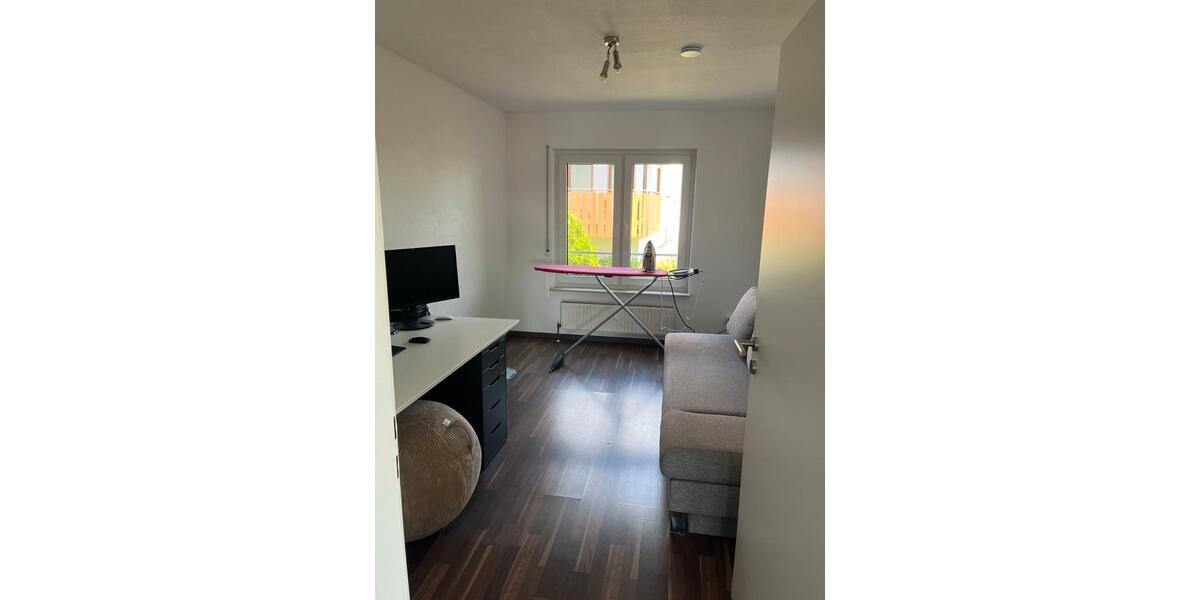 Hochparterre Brackenheim - 3.5 Zimmer, 84 m&sup2;, 320.000&euro; | Angebot:26337452