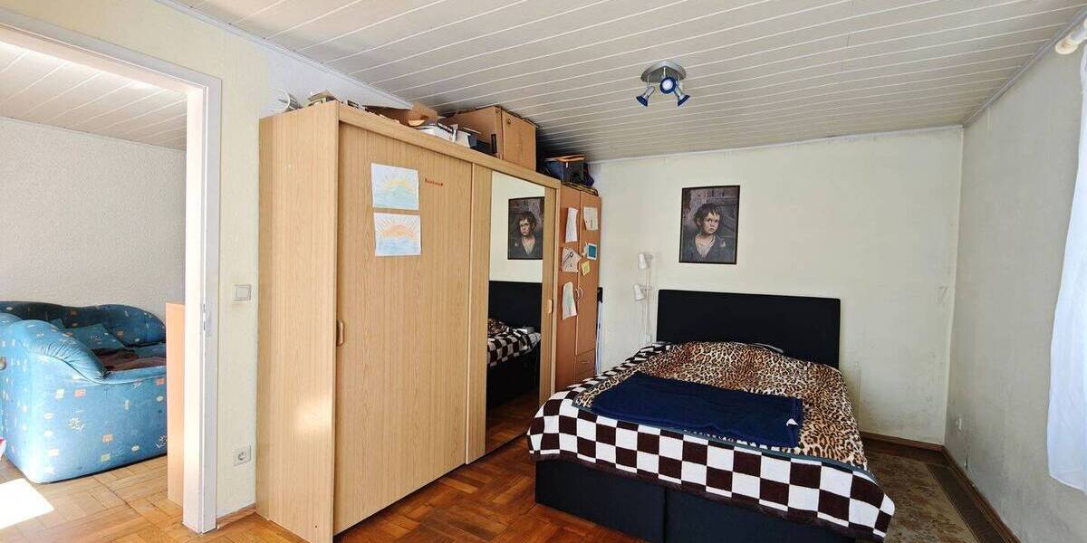 Mehrfamilienhaus, Wohnhaus Bietigheim-Bissingen Untermberg - 8 Zimmer, 216 m&sup2;, 529.000&euro; | Angebot:26920799